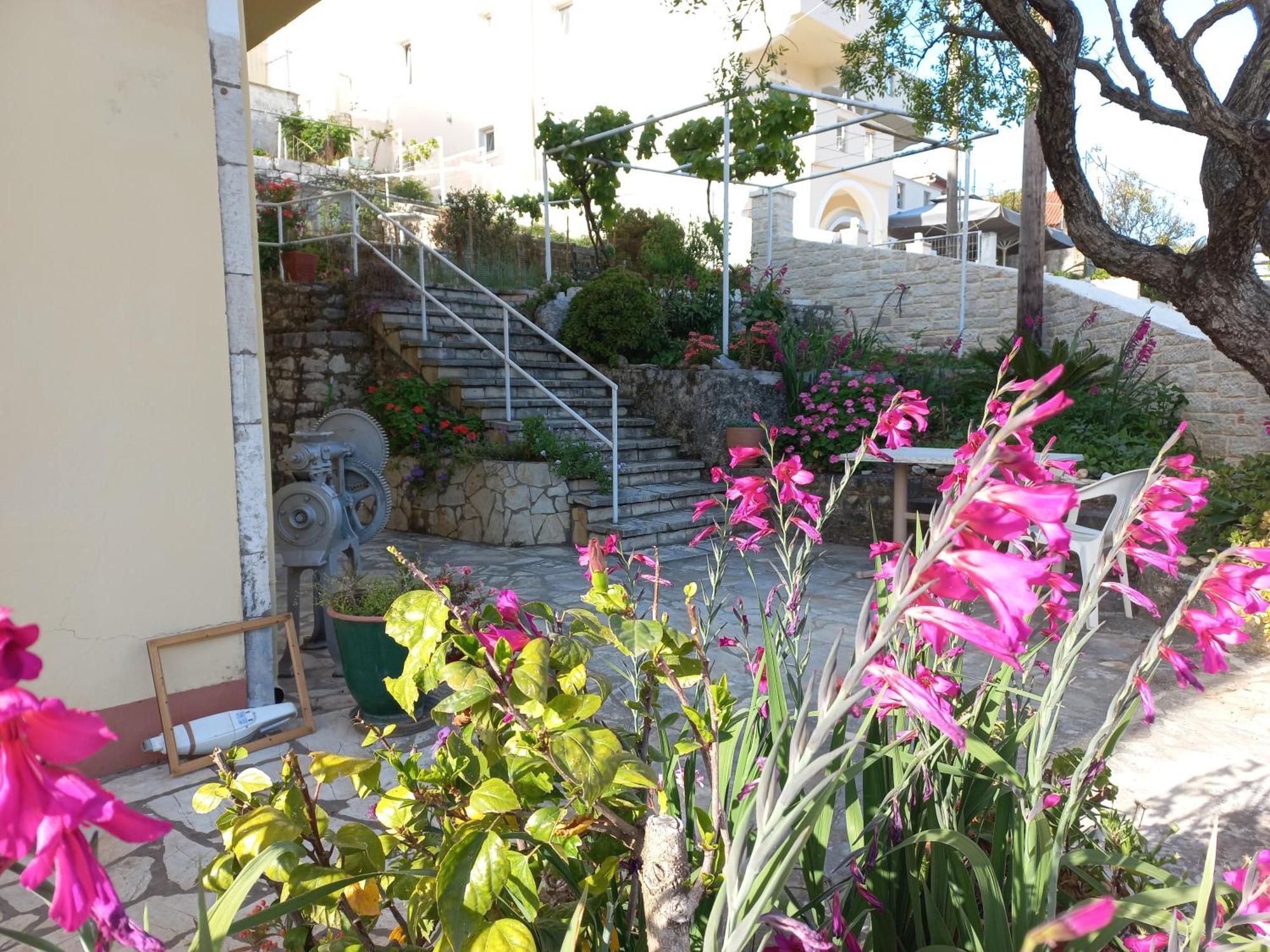 Oneiro House Apartment Kassiopi Ngoại thất bức ảnh